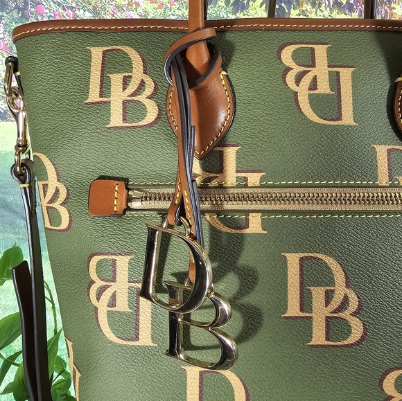 Dooney & Bourke Tote Bag DB Monogram & Vachetta Leather Signature Purse - Picture 12 of 16